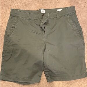 GAP Khaki Green Casual Shorts